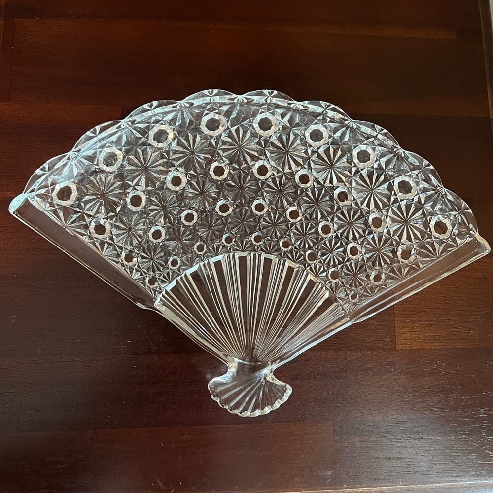 Vintage Avon Fan Shaped Trinket Dish.